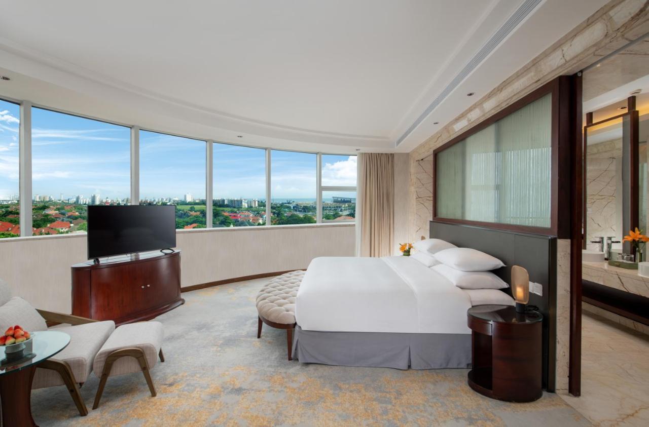 Golden Shining New Century Grand Hotel เป๋ยไห่ ภายนอก รูปภาพ