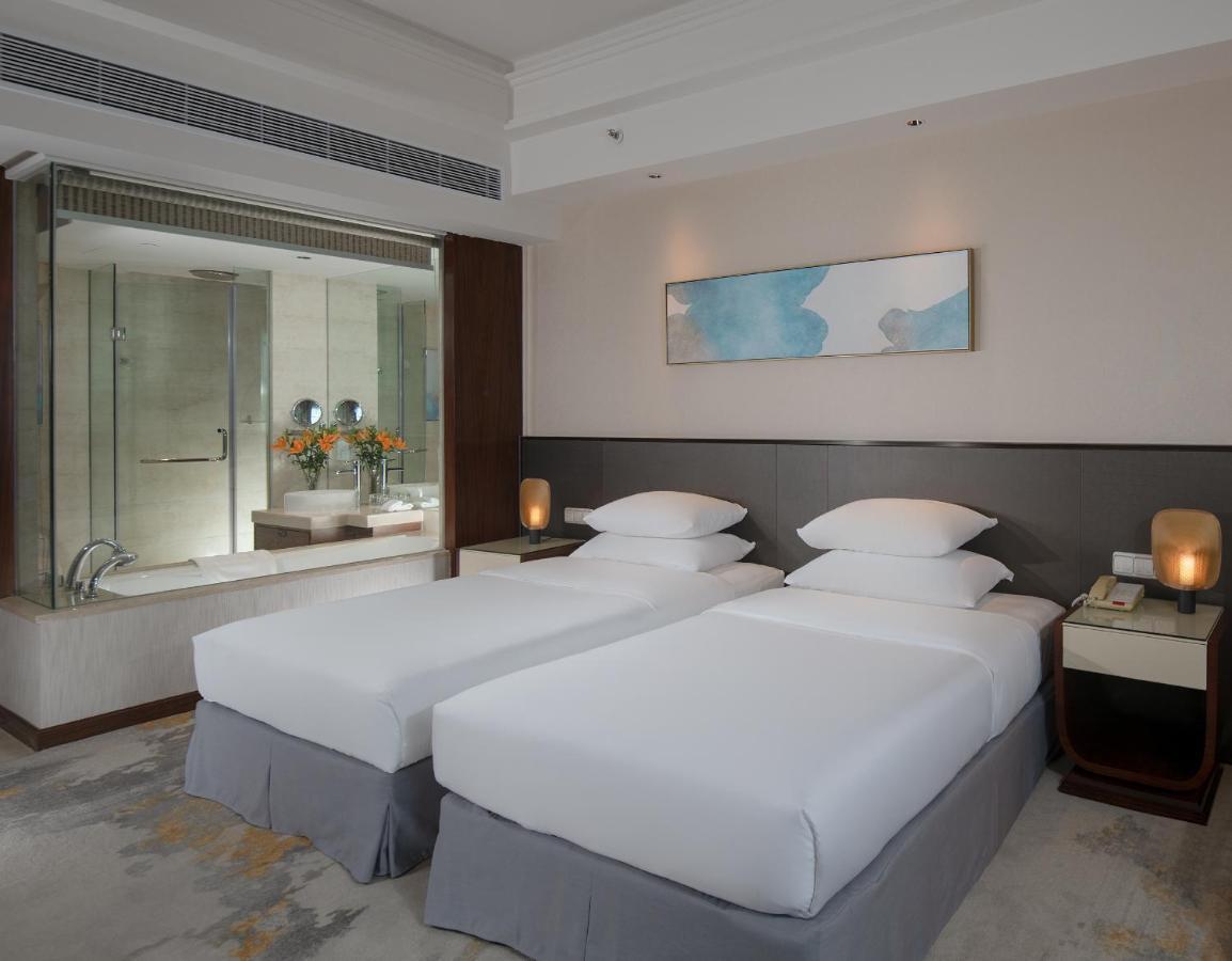 Golden Shining New Century Grand Hotel เป๋ยไห่ ภายนอก รูปภาพ
