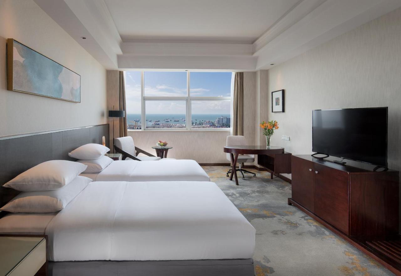 Golden Shining New Century Grand Hotel เป๋ยไห่ ภายนอก รูปภาพ