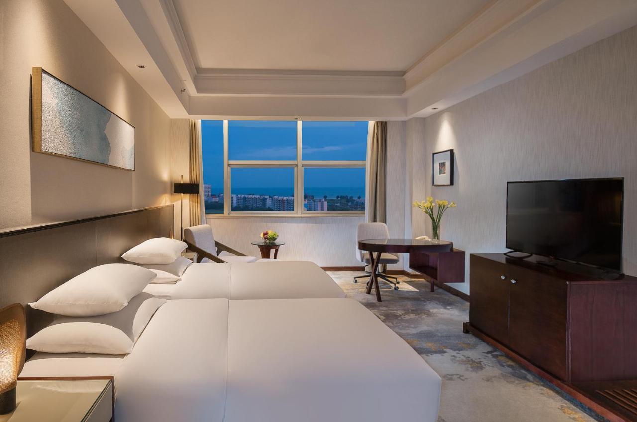 Golden Shining New Century Grand Hotel เป๋ยไห่ ภายนอก รูปภาพ