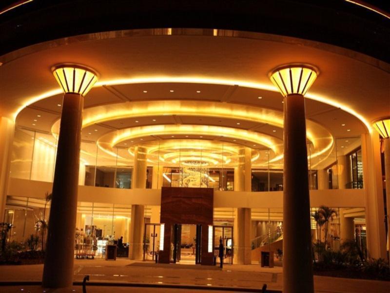 Golden Shining New Century Grand Hotel เป๋ยไห่ ภายนอก รูปภาพ